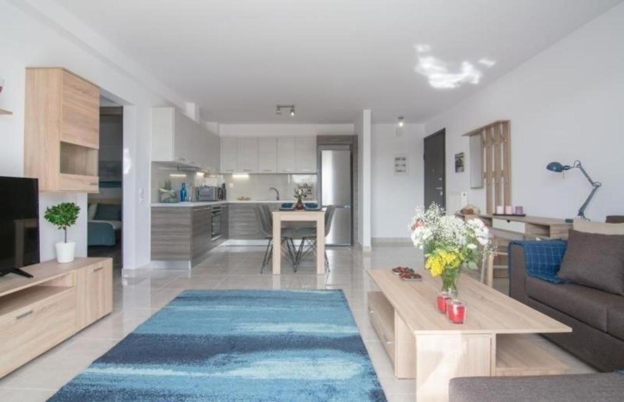 New Spacious Apartment Located In 피레아스 외부 사진